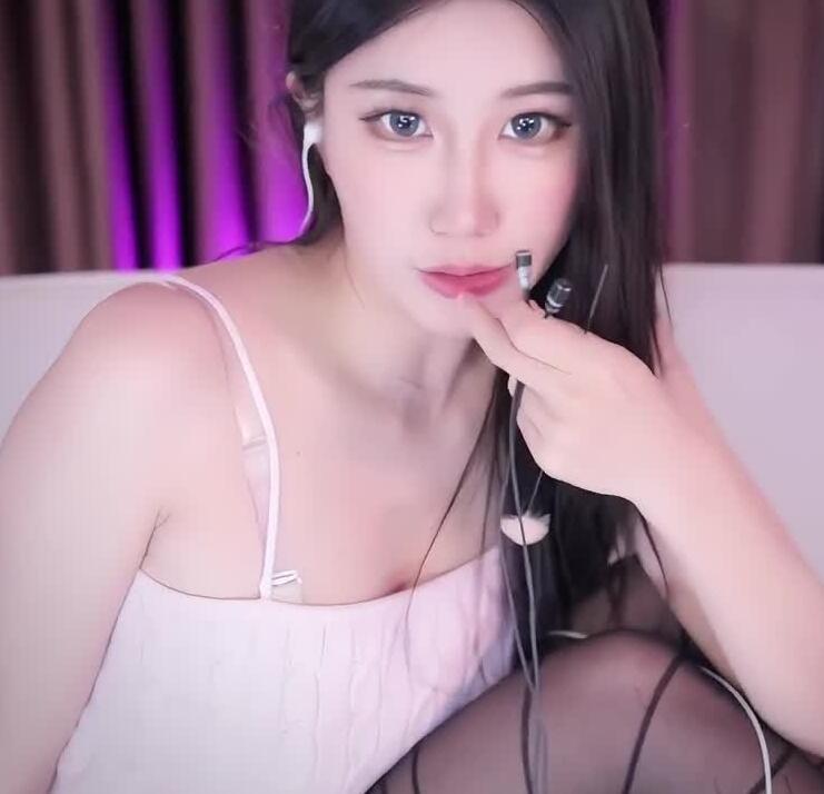 可爱的埋埋 20240202 ASMR掏耳 录像