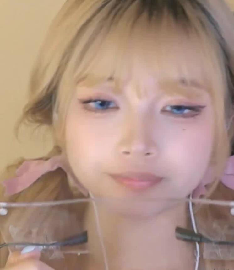 辣不辣Hyo 爱发电最新ASMR福利舔玻璃