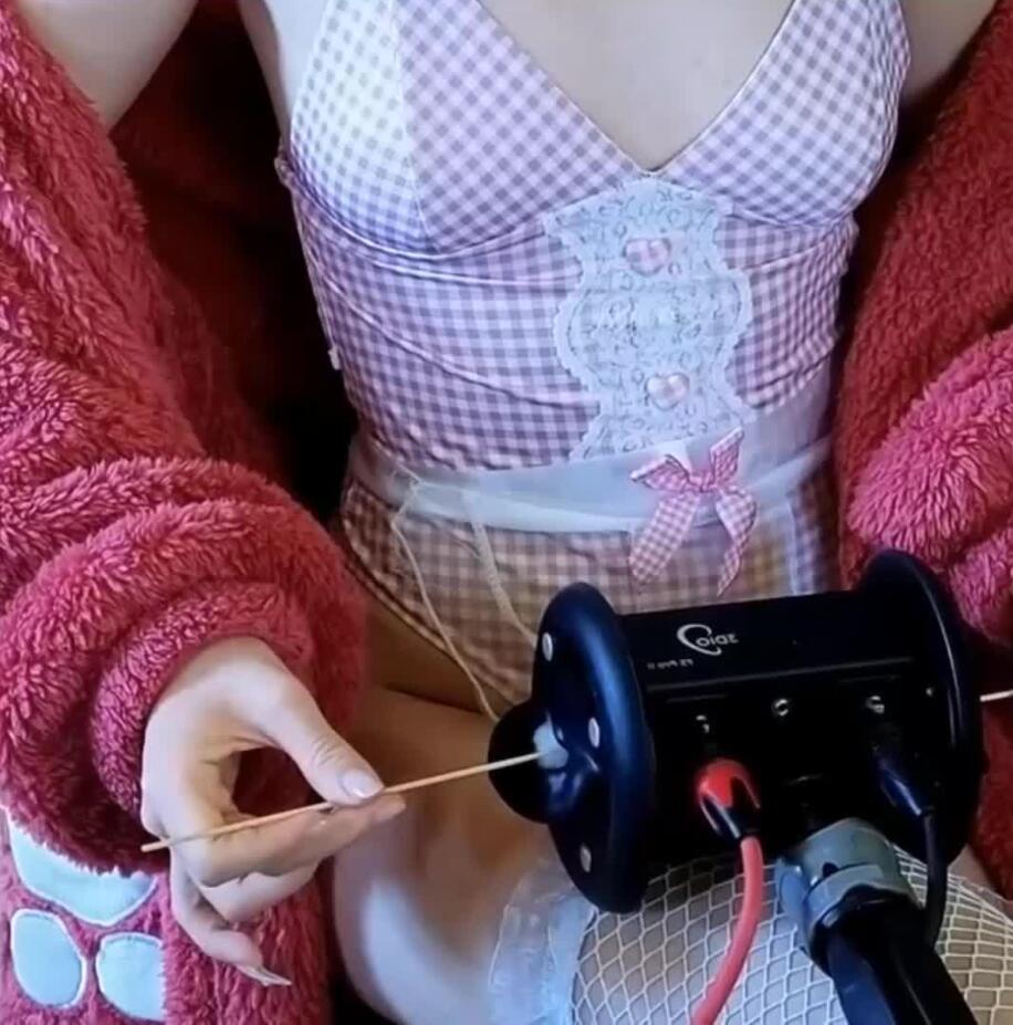 aki秋水 奶油学姐 5超清粉色连体衣白网袜_甜妹出击!!